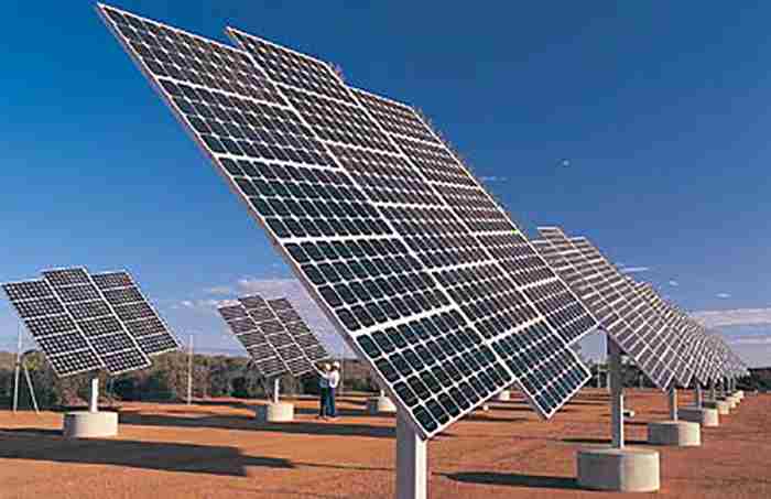 بزرگترین نیروگاه خورشیدی دنیا در دبی