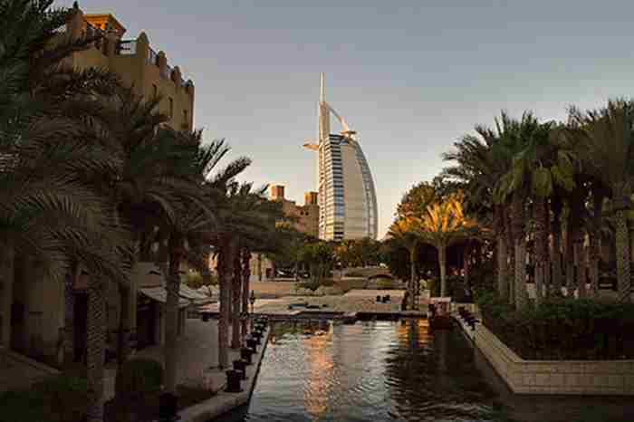 درآمد 9.8 میلیارد دلاری گردشگری امارات تا 2020