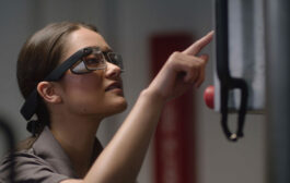 گوگل در حال ساخت یک عینک واقعیت افزوده و سیستم عامل مخصوص آن است